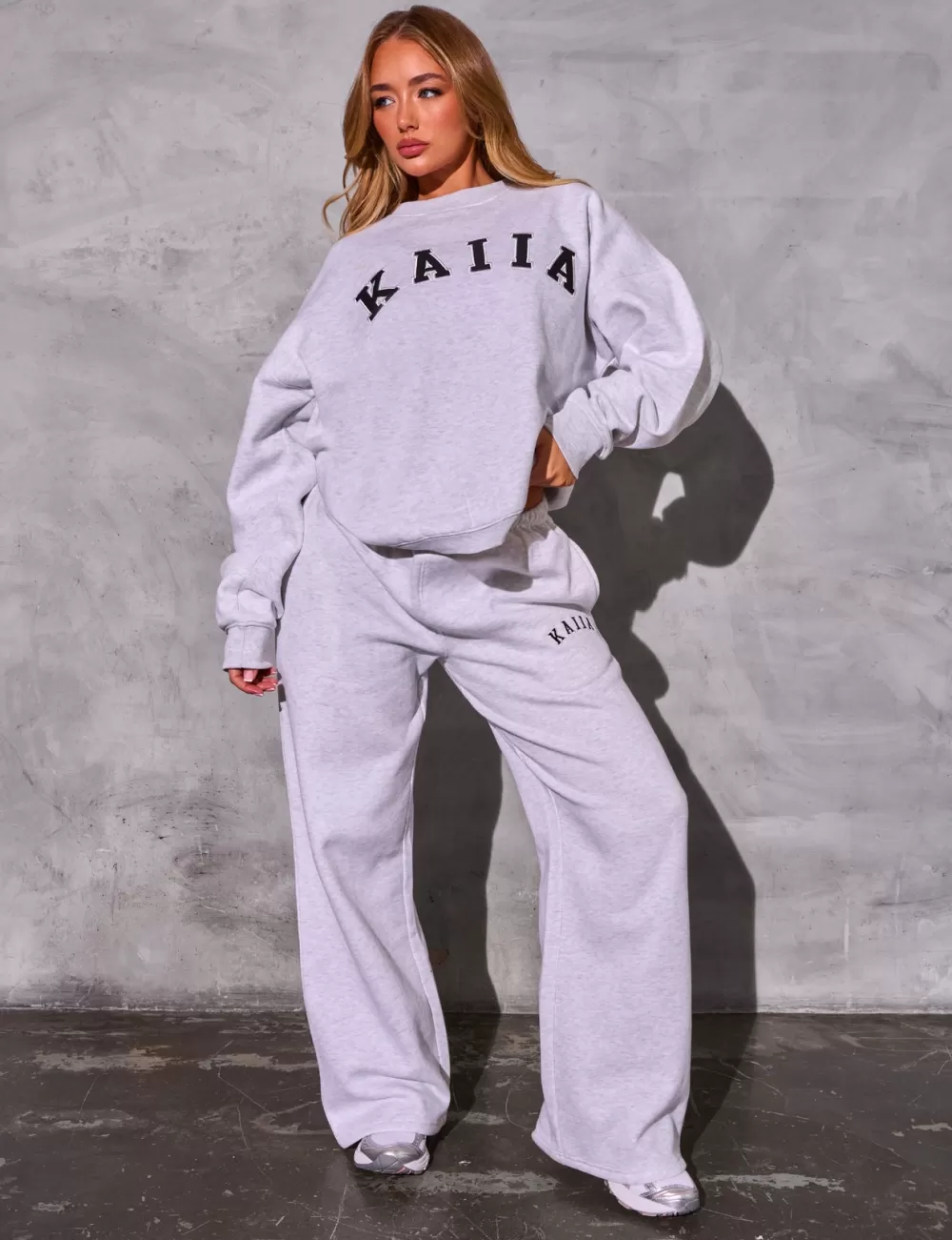 Hot Public Desire Kaiia Logo Oversized Sweatshirt Light Grey Marl & Black Light_grey_marl_black