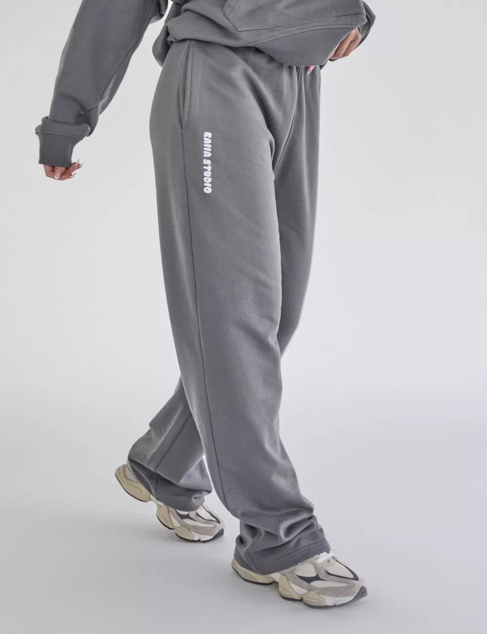 Discount Public Desire Kaiia Studio Bubble Logo Wide Leg Sweat Pants Dark Grey & Lilac Dark_grey