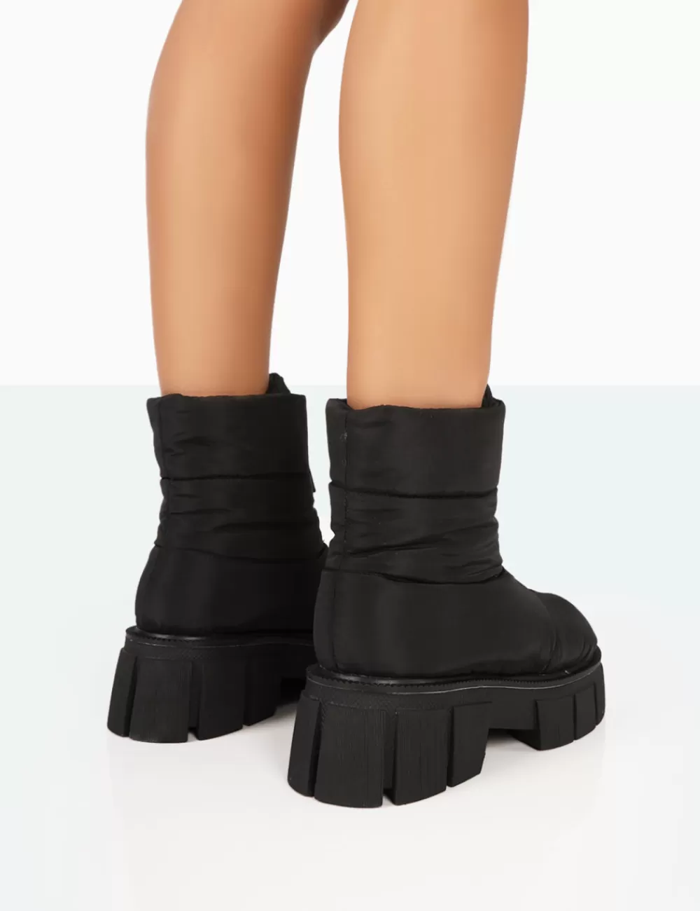 New Public Desire Puffy Nylon Zip Up Chunky Sole Snow Ankle Boots Black